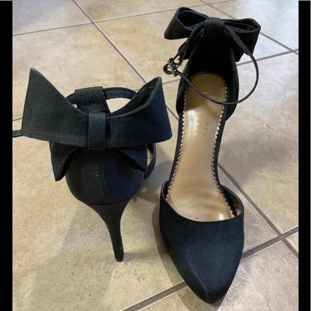 Lauren Conrad bow heels 👠 Size 8
